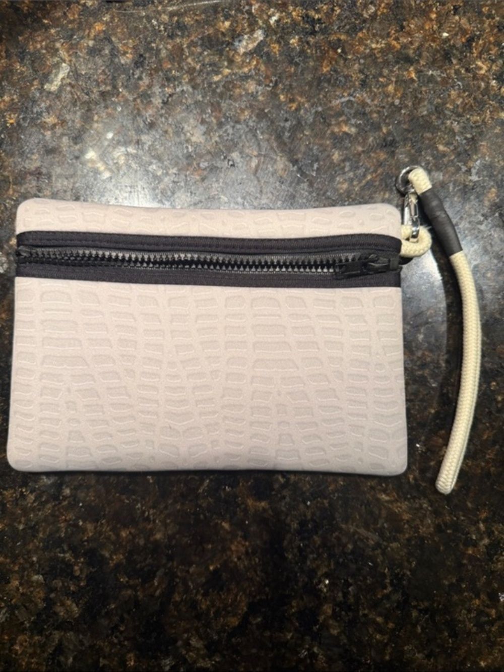 Textured Cream Wristlet with Black Zipper Neoprene Bag Accessory NEW
